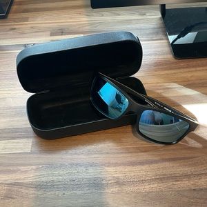 LIKE NEW REVO CRAWLER XL 👓